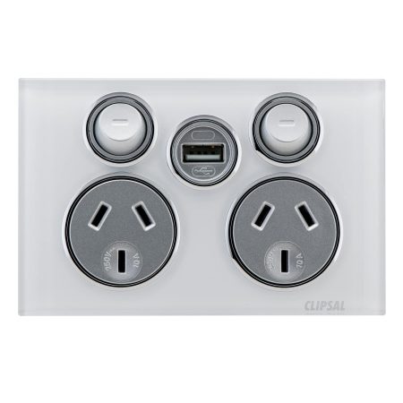 Clipsal Saturn Double GPO Power Point Single USB Charger Horizontal 10A Pure White | 4025USBC-PW