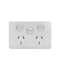 Trader Flat Cat Double GPO Power Point With Extra Removable Switch Horizontal 10A White | FLPPSW2G